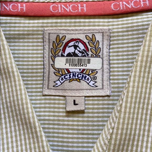 Conch button down - Picture 2 of 4